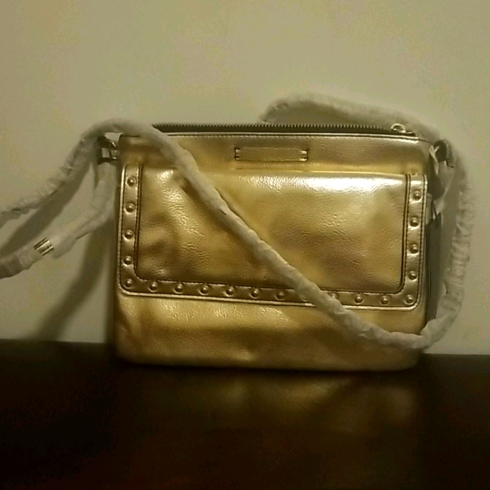 Must have hand bag.
